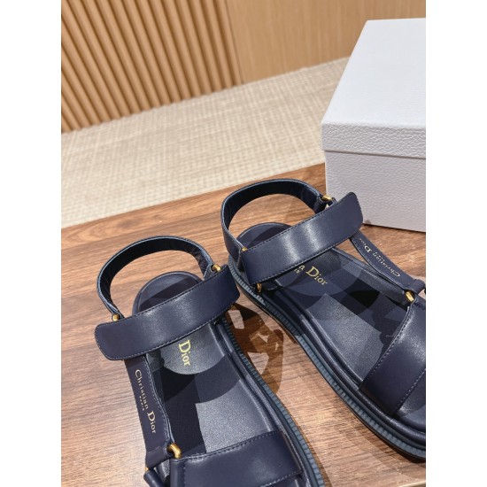 slippers slippers