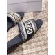 slippers slippers