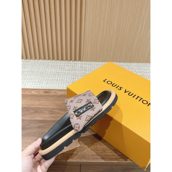 LV SLIPPERS