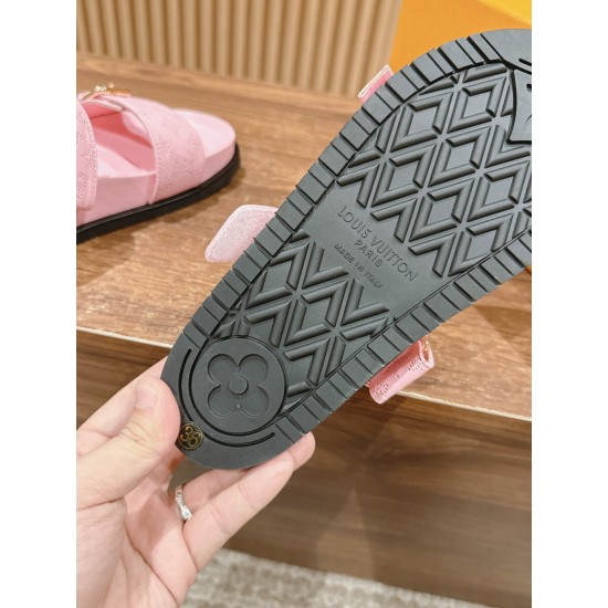 LV SLIPPERS
