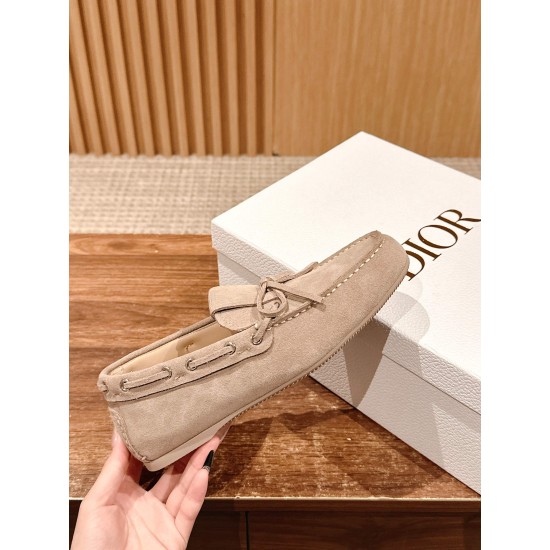 open-toed shoe open-toed shoe