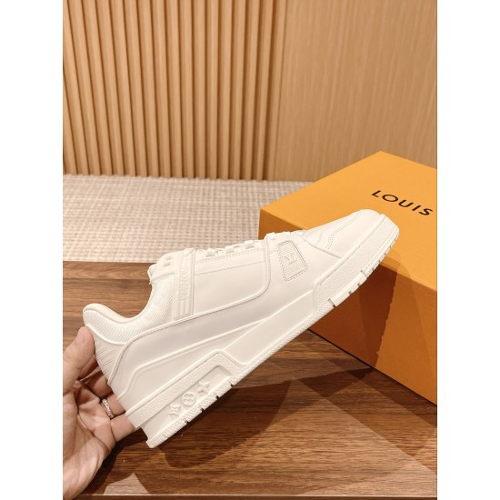 LV SNEAKERS