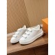 LV SNEAKERS