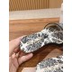 slippers slippers