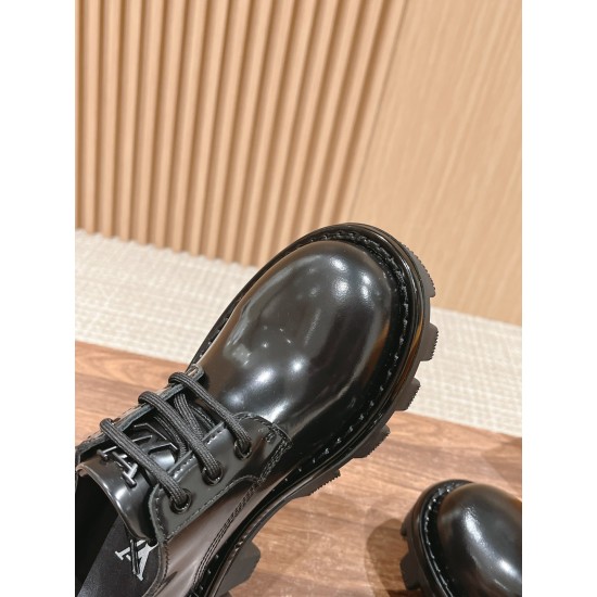 LV Sneakers