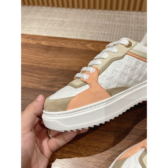LV SNEAKERS