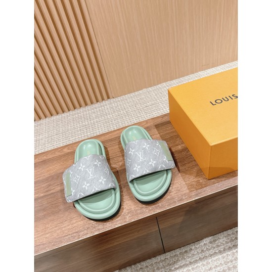 LV SLIPPERS