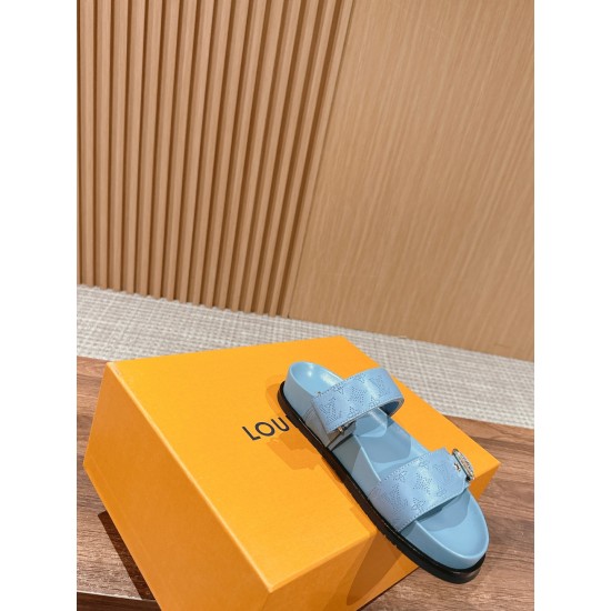 LV SLIPPERS