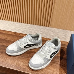 B57 Sneakers