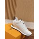 LV SNEAKERS