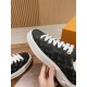 LV SNEAKERS