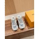 LV SNEAKERS