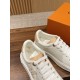 LV SNEAKERS