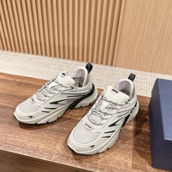 B32 sneakers