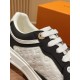 LV SNEAKERS