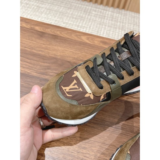 LV SNEAKERS