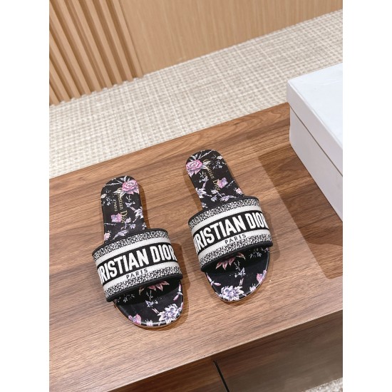 slippers slippers