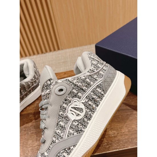 sneakers sneakers