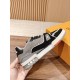 LV SNEAKERS