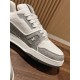 LV SNEAKERS
