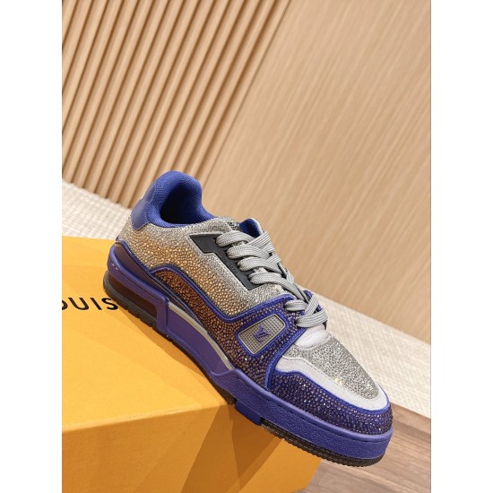 LV SNEAKERS