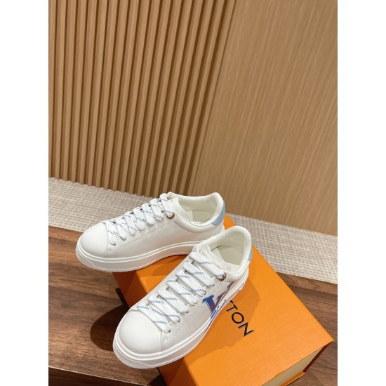 LV SNEAKERS