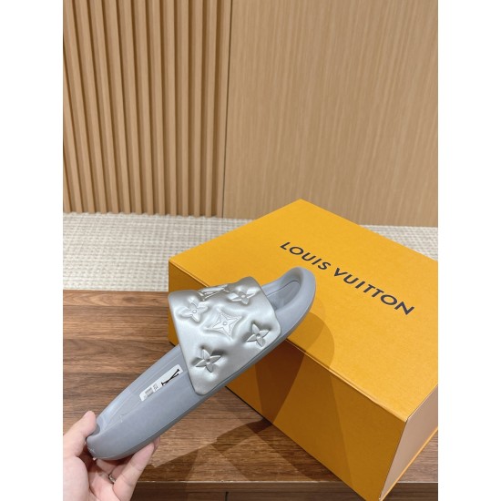 LV SLIPPERS