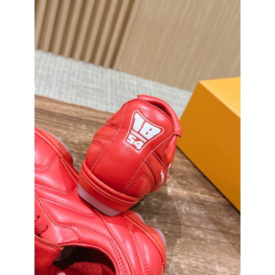 LV SNEAKERS