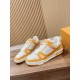LV SNEAKERS