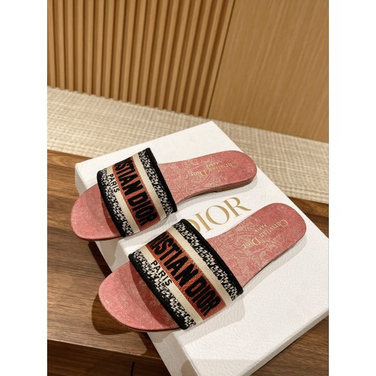 slippers slippers