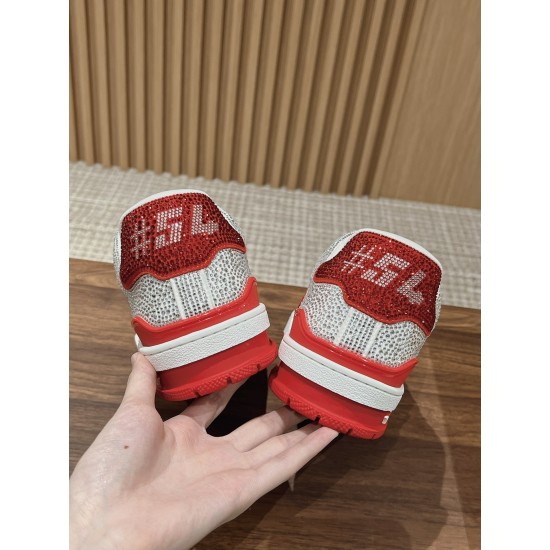 LV SNEAKERS