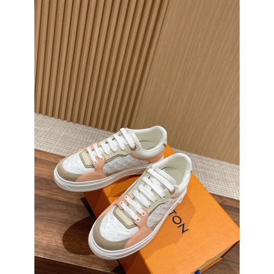 LV SNEAKERS