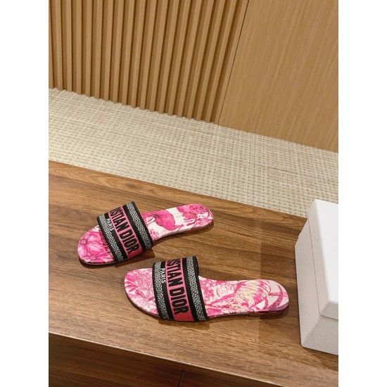 slippers slippers