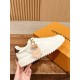 LV SNEAKERS