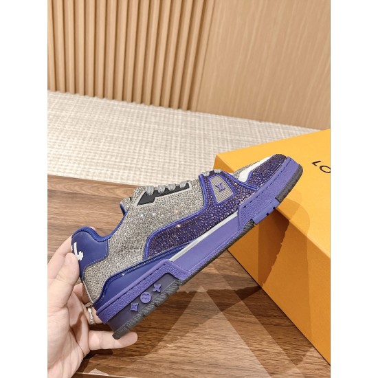 LV SNEAKERS