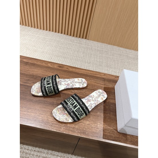 slippers slippers