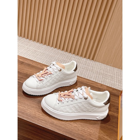 LV SNEAKERS
