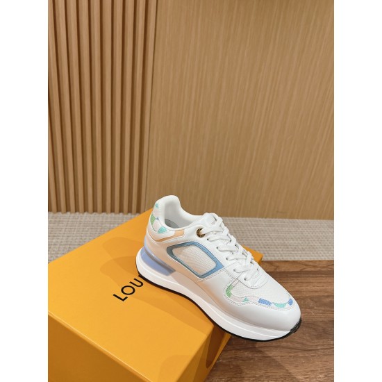 LV SNEAKERS