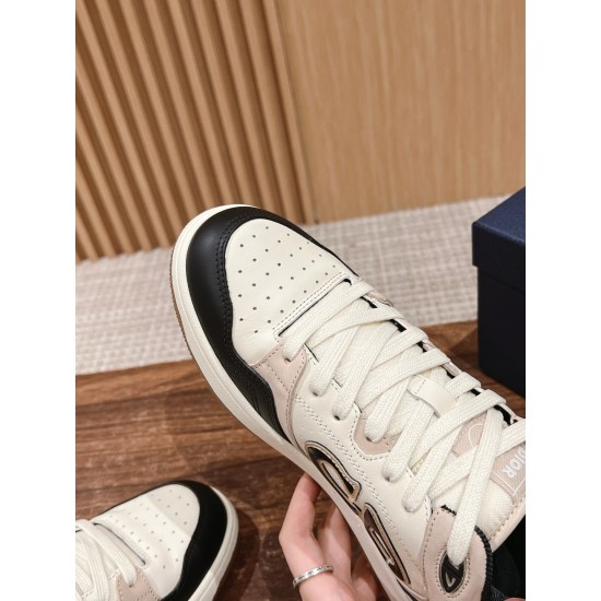 B57 Sneakers B57 Sneakers