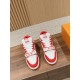 LV SNEAKERS