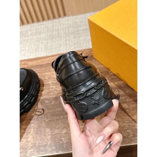 LV Sneakers
