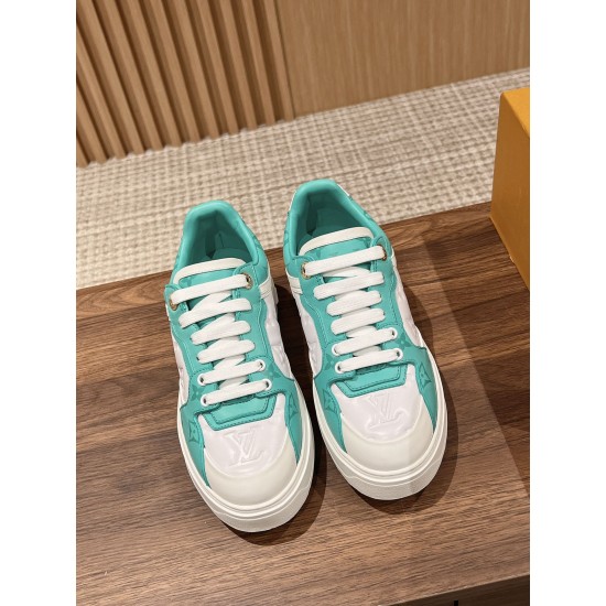 LV SNEAKERS