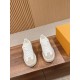LV SNEAKERS