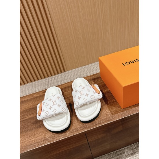 LV SLIPPERS