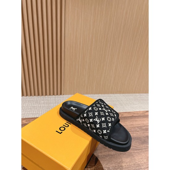 LV SLIPPERS