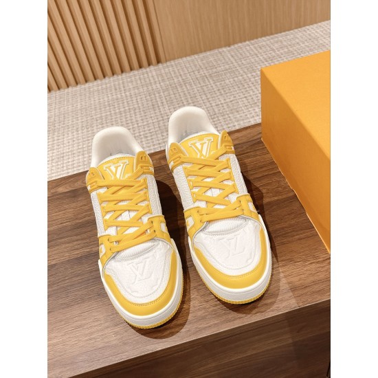LV SNEAKERS