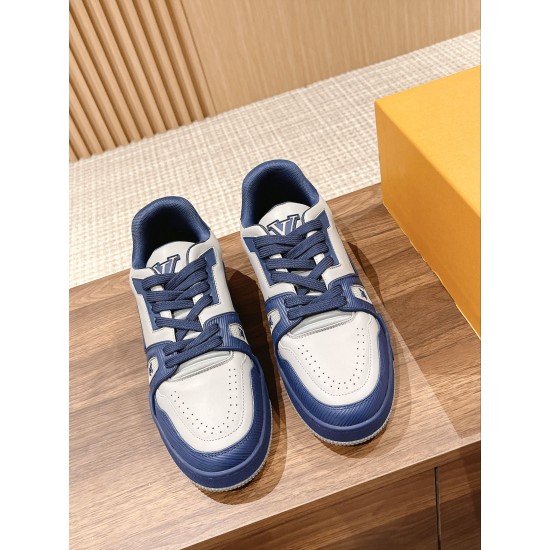 LV SNEAKERS