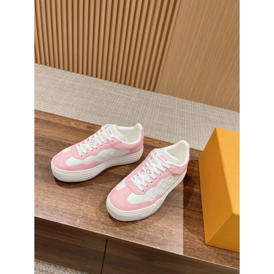 LV SNEAKERS