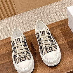 Embroidered Canvas Shoes