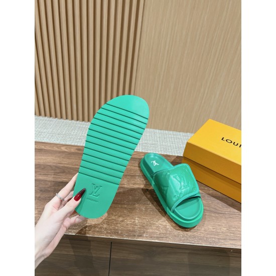 LV SLIPPERS